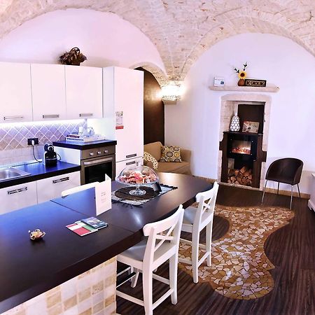 L'Angolo Di Gaudi, Casa Mila Путиньяно Экстерьер фото