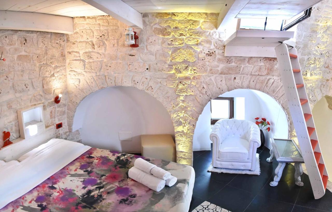 L'Angolo Di Gaudi, Casa Mila Путиньяно Экстерьер фото