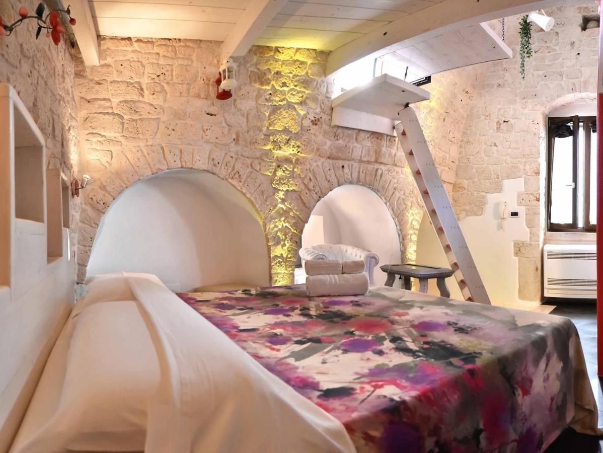 L'Angolo Di Gaudi, Casa Mila Путиньяно Экстерьер фото